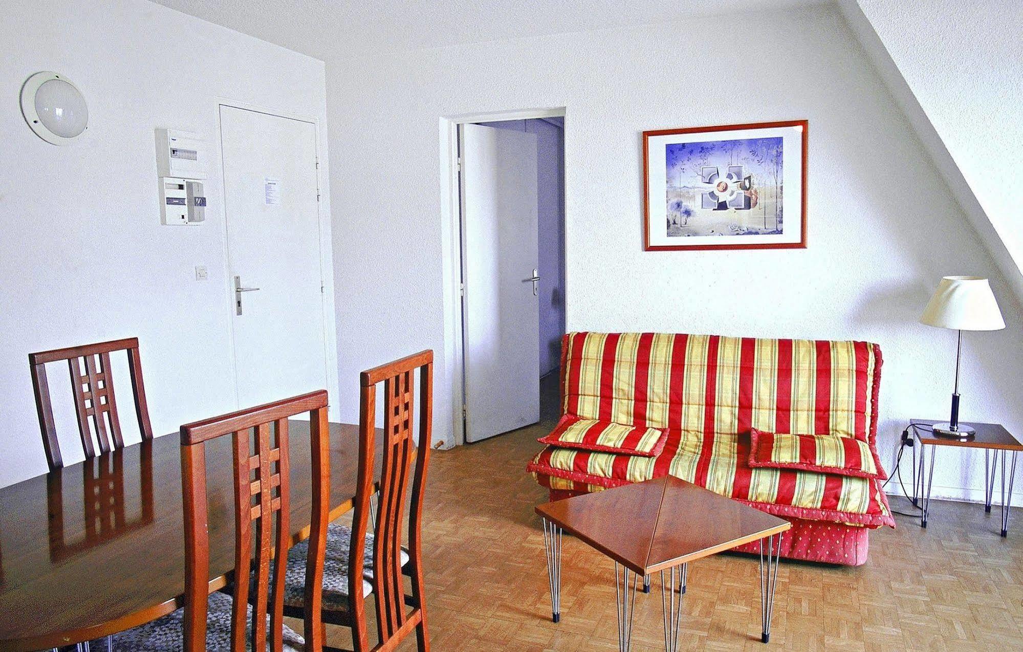 Montaigu Aparthotel Cabourg Buitenkant foto